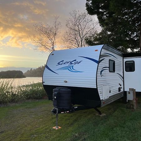 Surfside Glamping Camper Hotell Klamath Eksteriør bilde