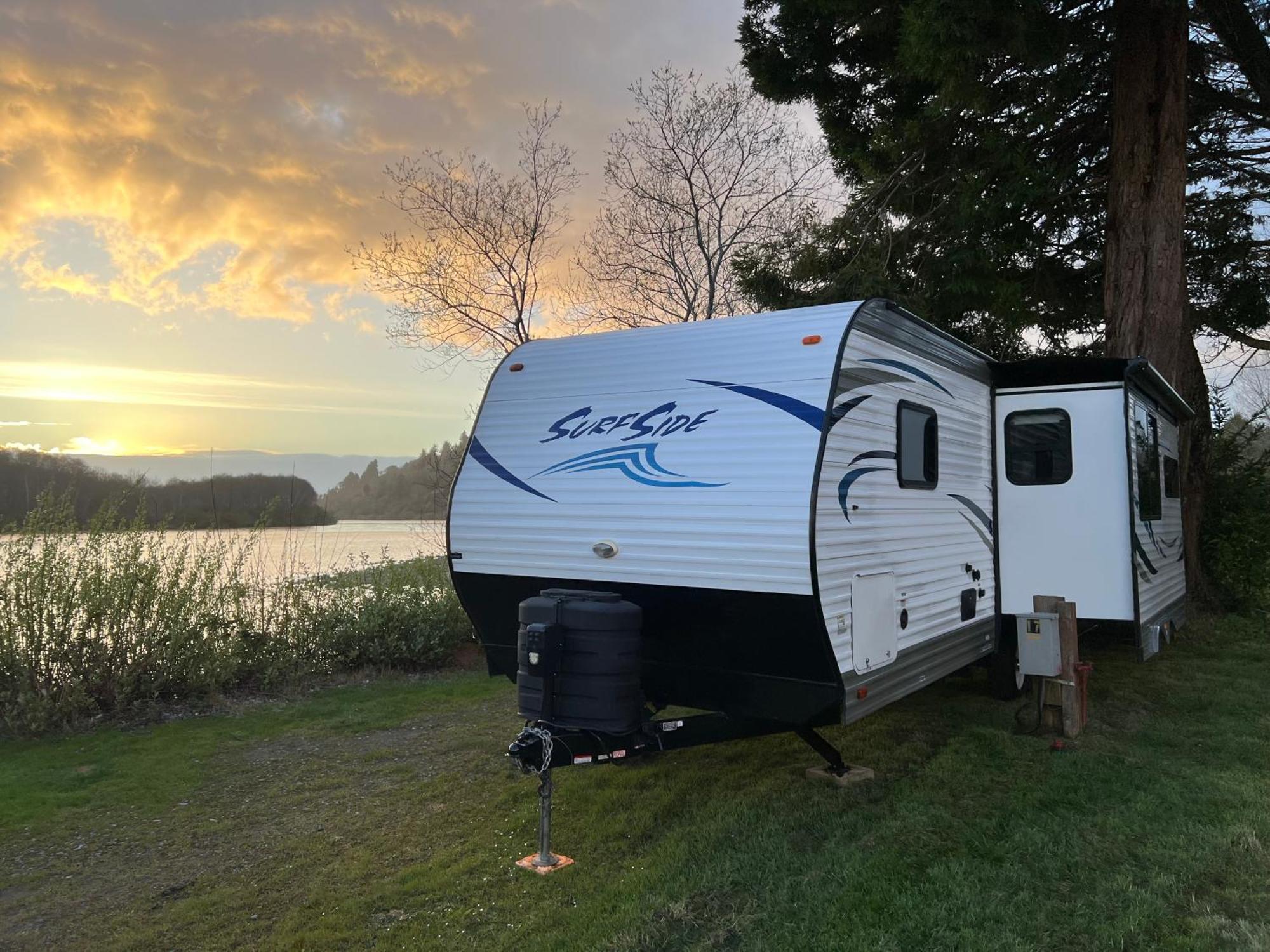 Surfside Glamping Camper Hotell Klamath Eksteriør bilde